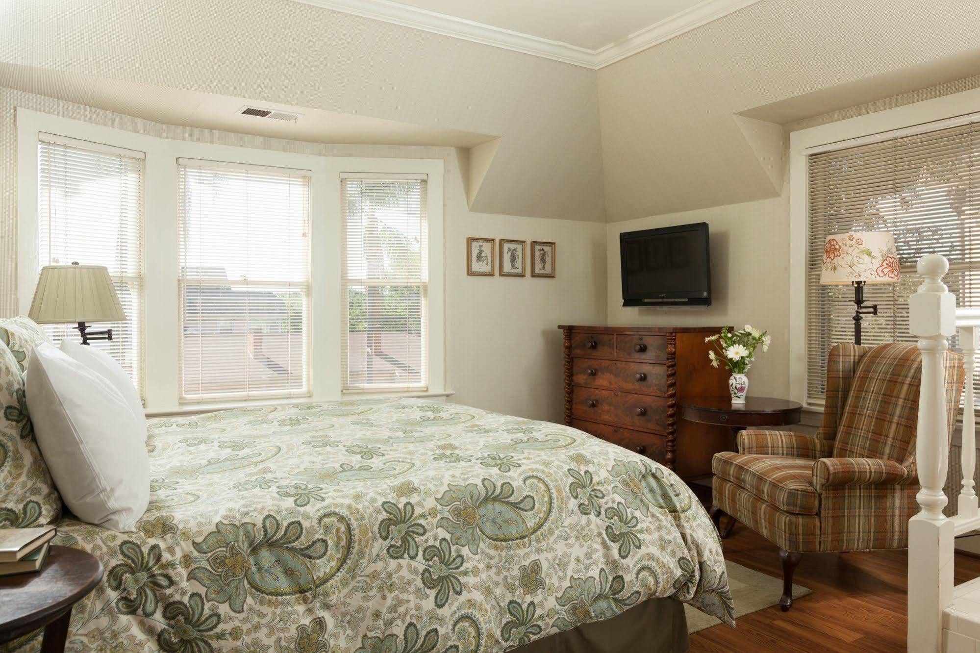 סנטה ברברה Cheshire Cat Inn & Cottages מראה חיצוני תמונה